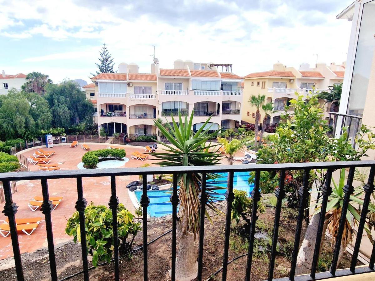 Golf Park , 1 Bedroom Pool View Casa de Férias *